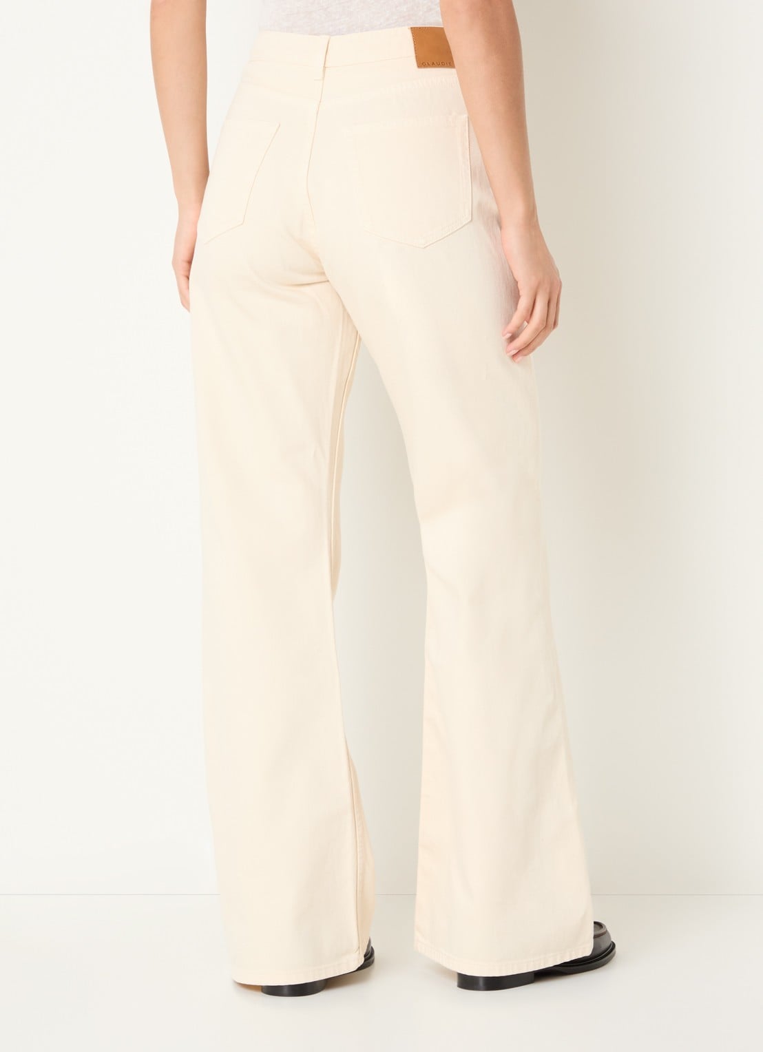 Claudie Pierlot High waist flared jeans met gekleurde wassing - achterkant beige