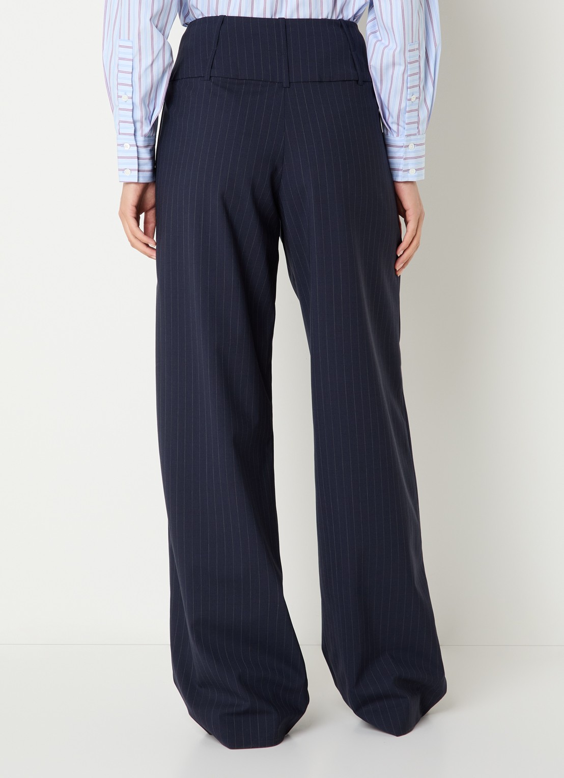 Claudie Pierlot High waist loose fit pantalon in wolblend met krijtstreep - achterkant 3 donkerblauw