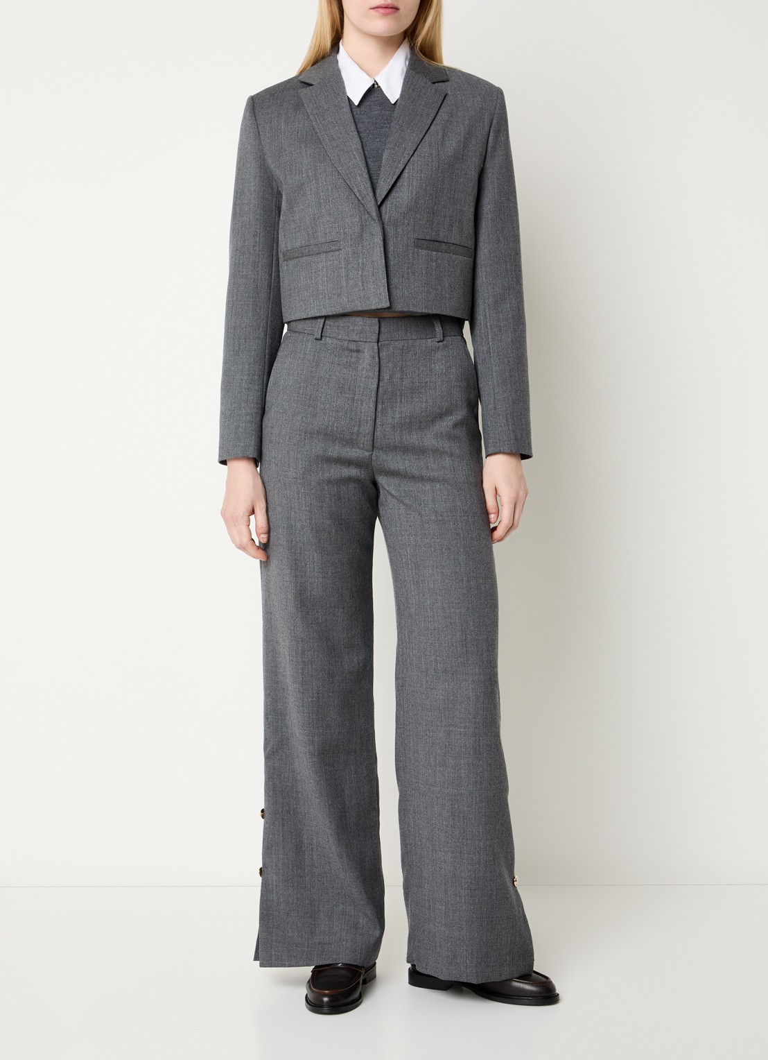 Claudie Pierlot High waist straight fit broek met steekzakken - voorkant 2 grijs