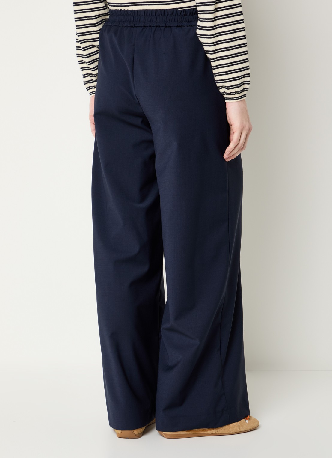 Claudie Pierlot High waist wide fit chino met steekzakken - achterkant 4 donkerblauw