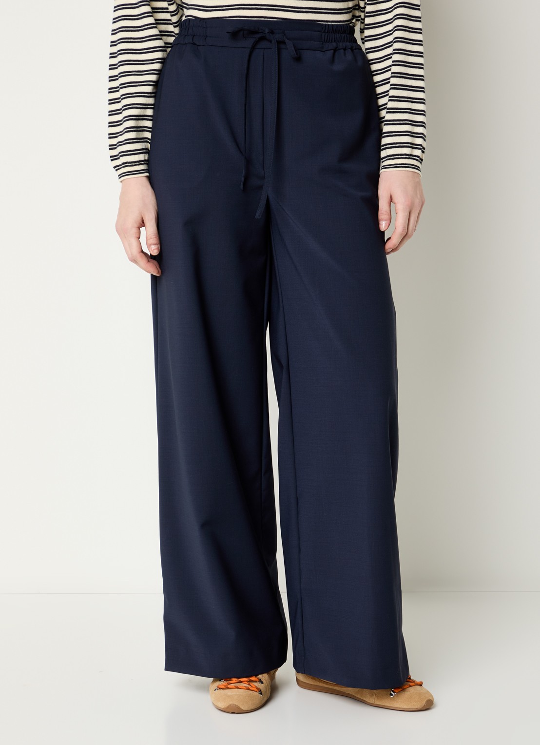 Claudie Pierlot High waist wide fit chino met steekzakken - detail 3 donkerblauw