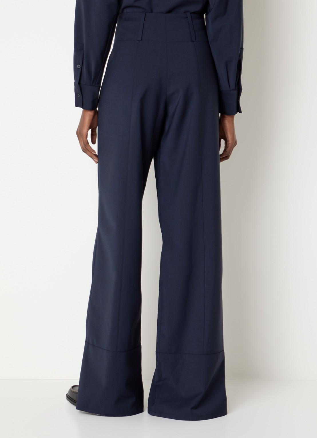 Claudie Pierlot High waist wide fit pantalon in wolblend met knoopdetail - achterkant donkerblauw