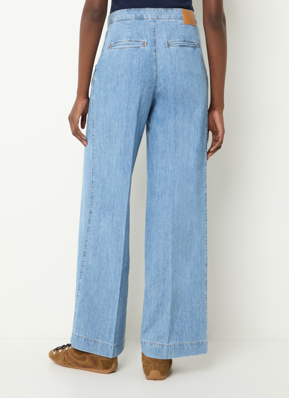 Claudie Pierlot High waist wide leg jeans met lichte wassing - achterkant lichtblauw