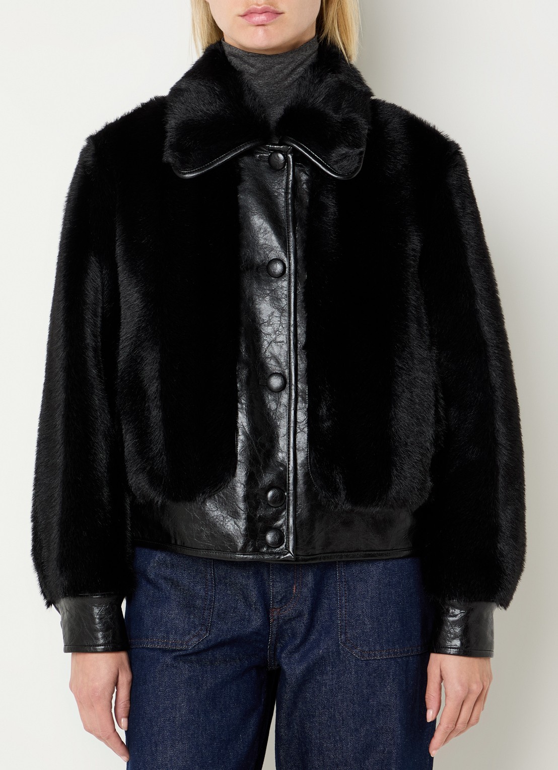 Claudie Pierlot Jack van imitatieleer met details van imitatiebont - detail 4 zwart