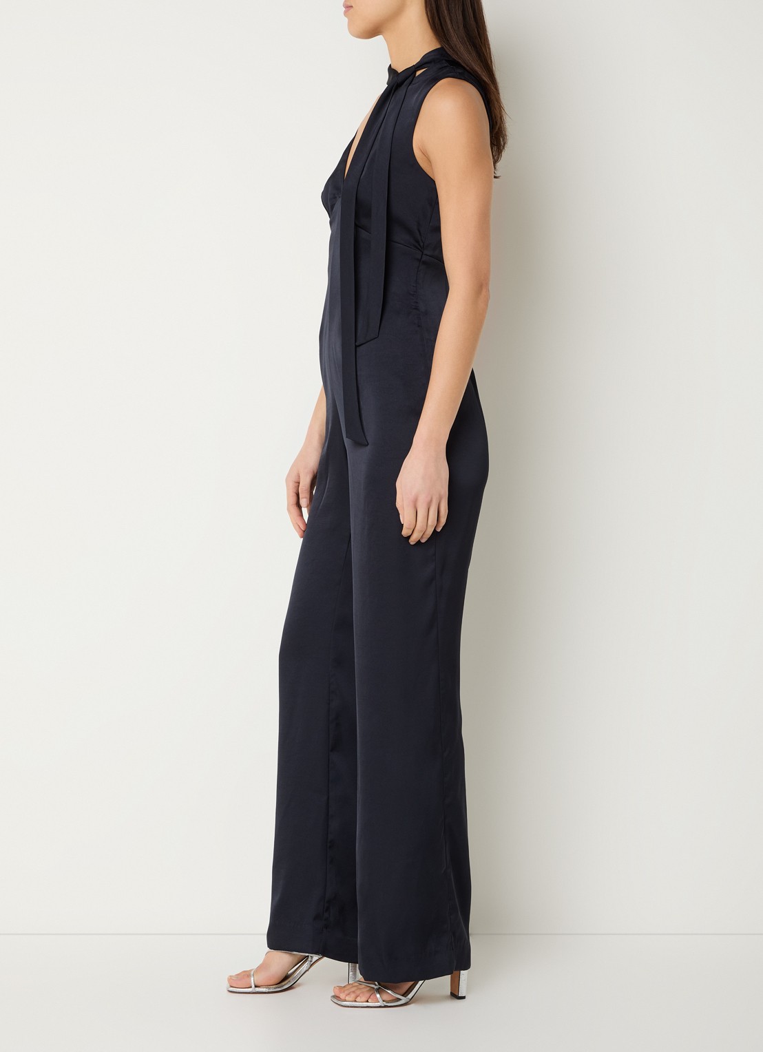 Claudie Pierlot Jade loose fit jumpsuit met strikkraag - voorkant 2 donkerblauw