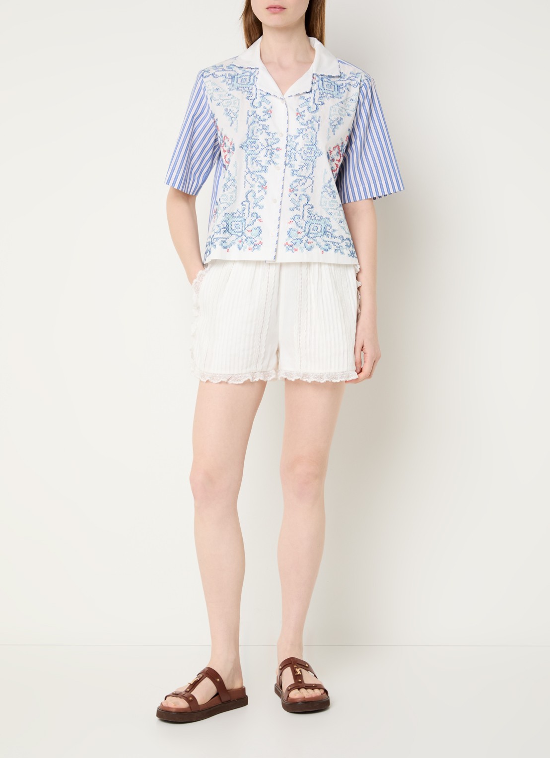 Claudie Pierlot Loose fit korte broek met broderie - voorkant 2 gebroken wit