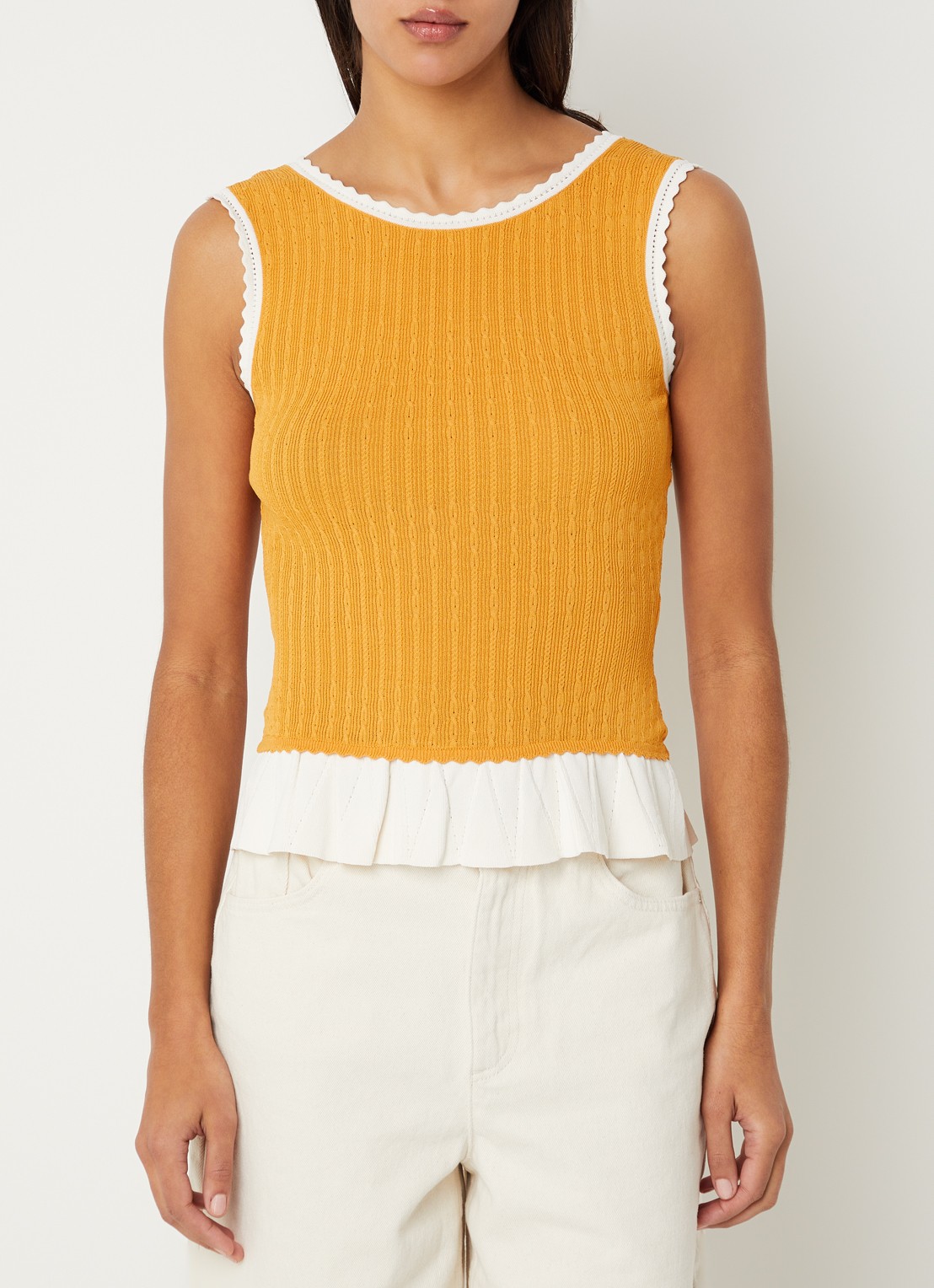 Claudie Pierlot Majo kabelgebreide tanktop met volant - detail 2 oranje