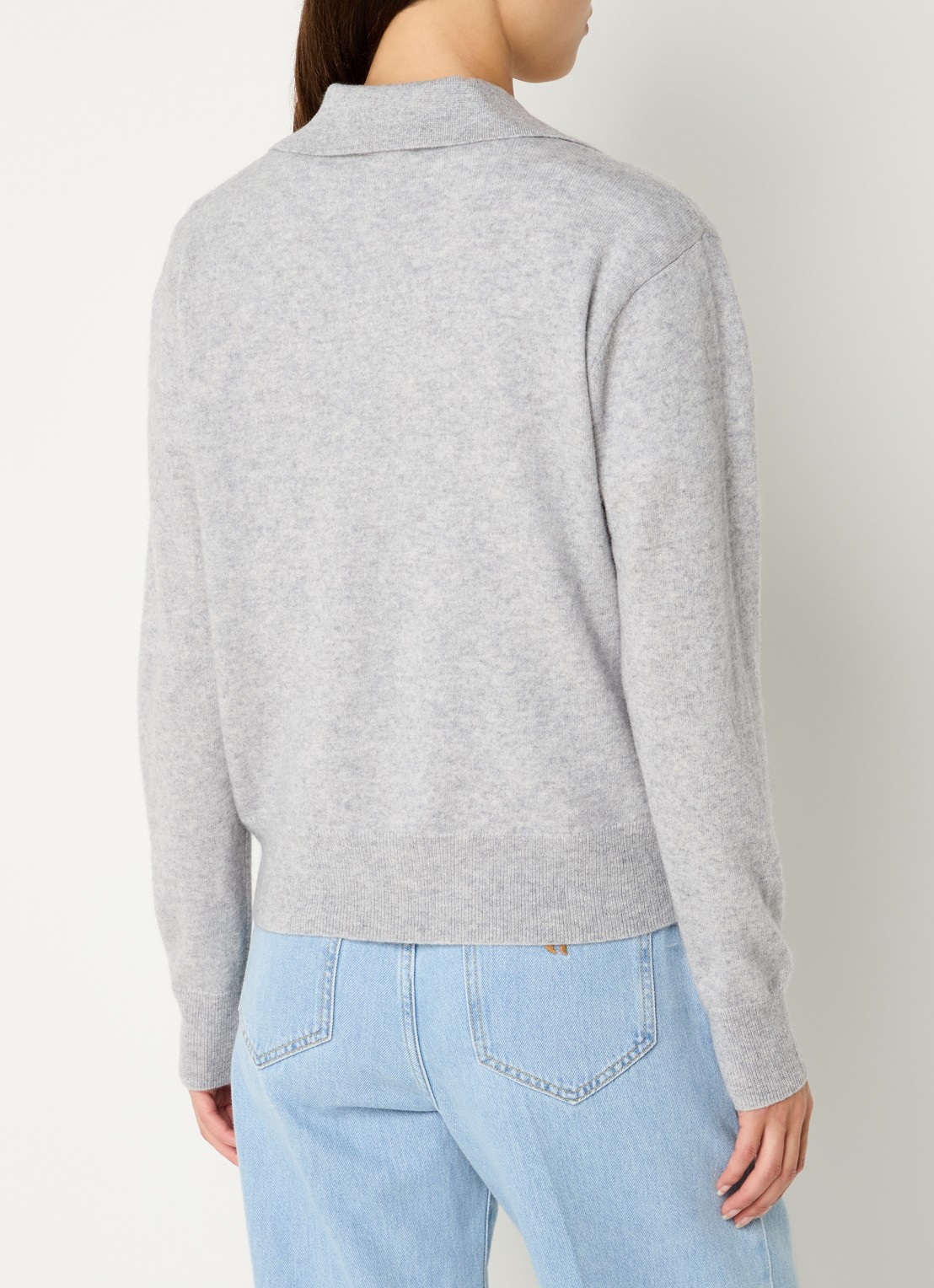 Claudie Pierlot Maloute fijngebreide pullover in kasjmierblend - achterkant 4 grijsmele