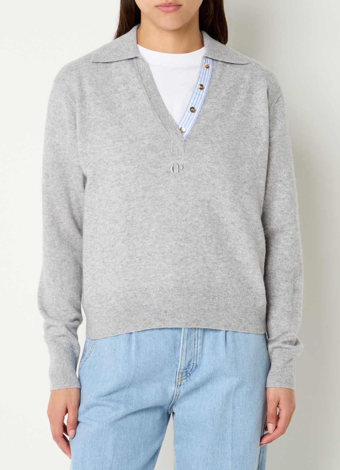 Claudie Pierlot Maloute fijngebreide pullover in kasjmierblend - detail grijsmele