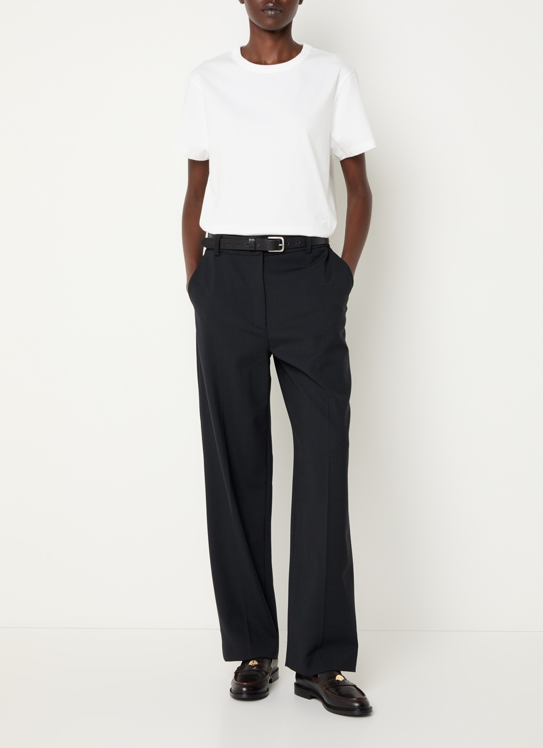 Claudie Pierlot Mid waist straight fit broek met steekzakken - voorkant 4 zwart