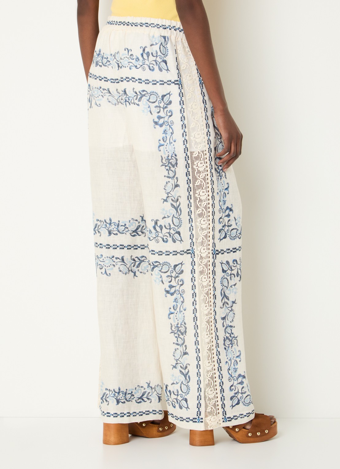 Claudie Pierlot Mid waist wide fit palazzo broek met steekzakken en details van kant - achterkant 3 creme