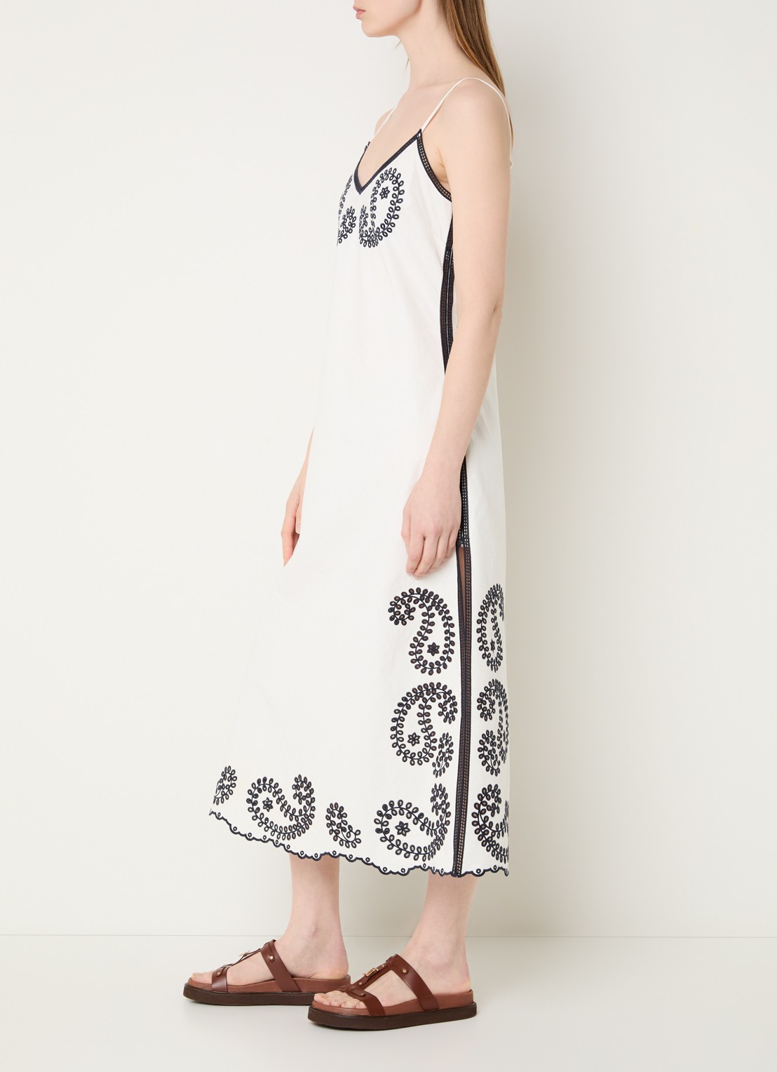 Claudie Pierlot Midi jurk met broderie - voorkant 4 gebroken wit
