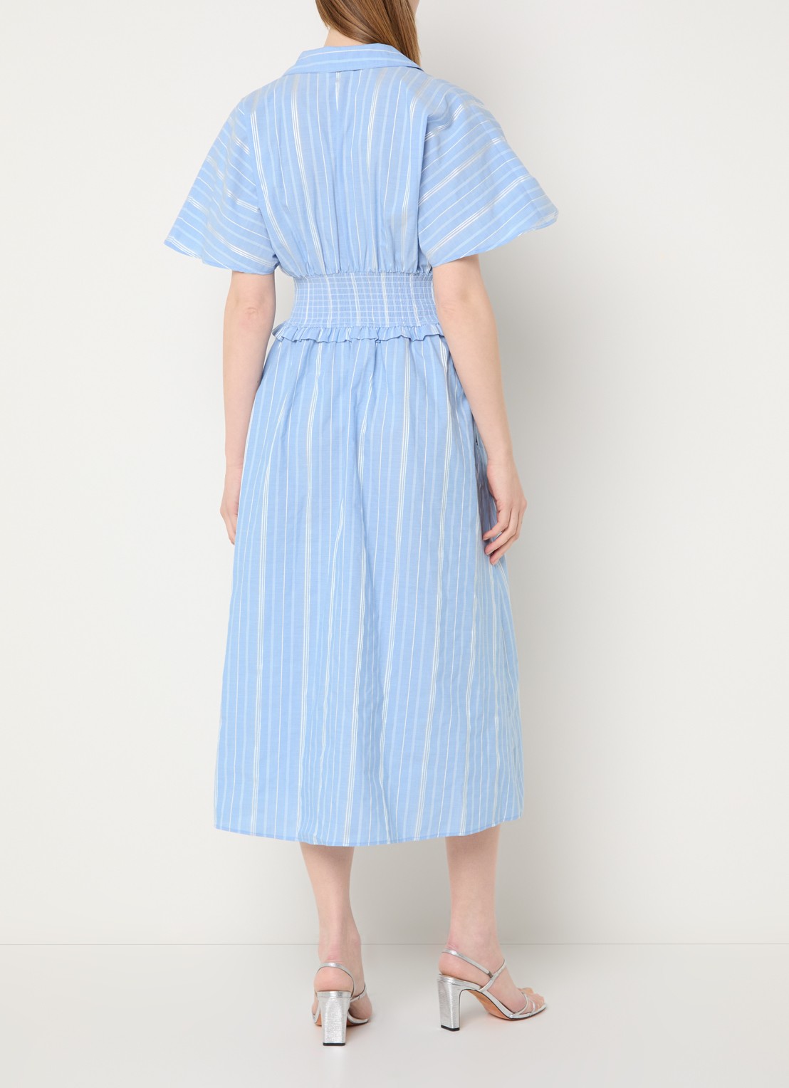 Claudie Pierlot Midi tuniekjurk met streepprint en smockwerk - achterkant lichtblauw