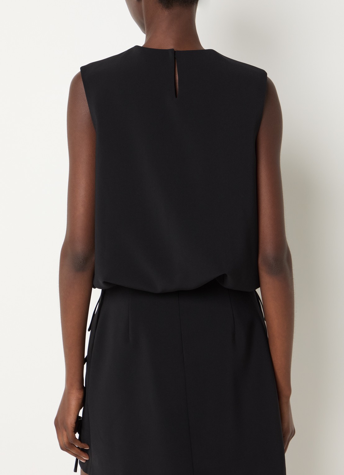 Claudie Pierlot Mouwloze top met gestrikt detail - achterkant 4 zwart