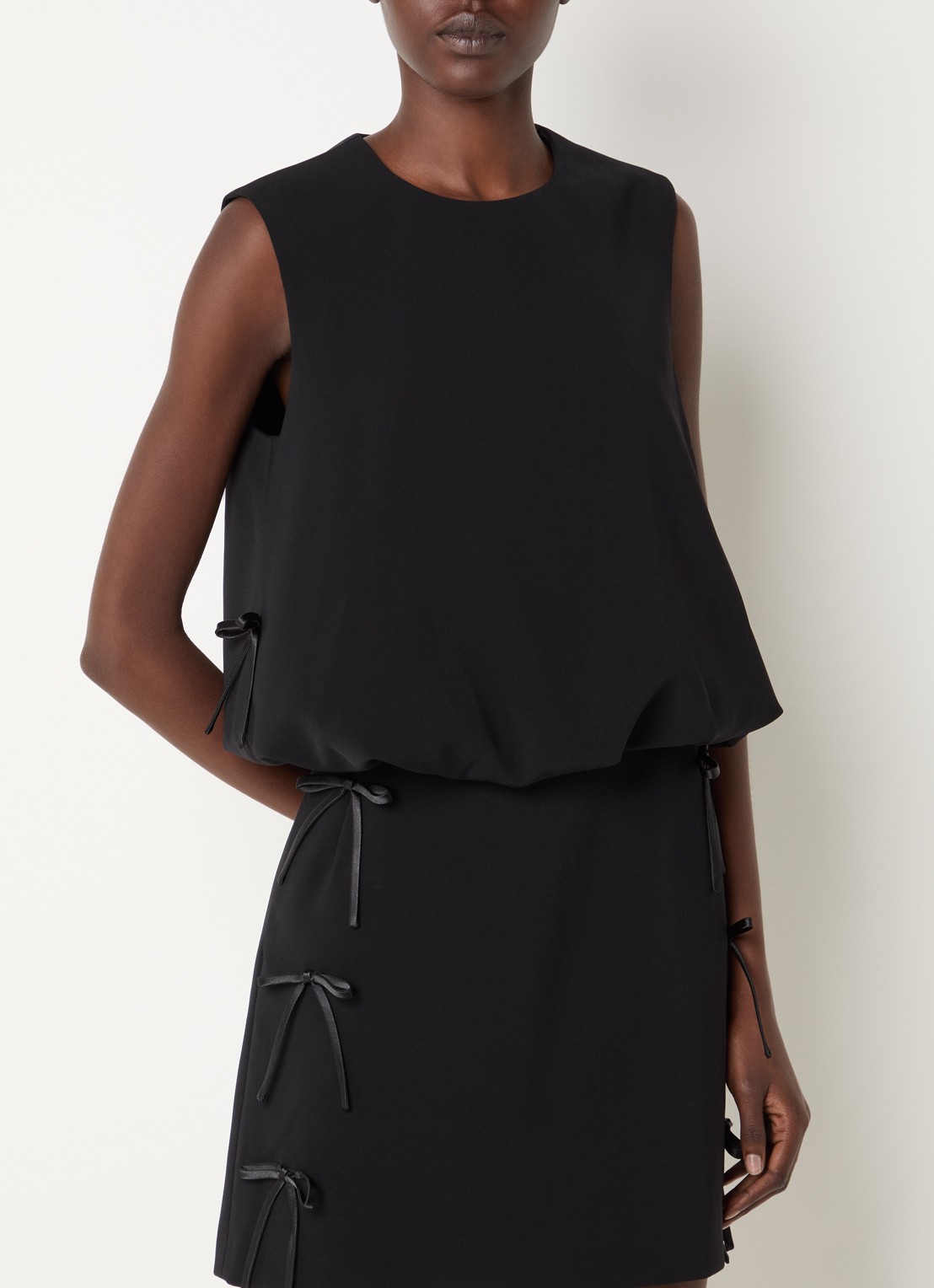 Claudie Pierlot Mouwloze top met gestrikt detail - detail zwart