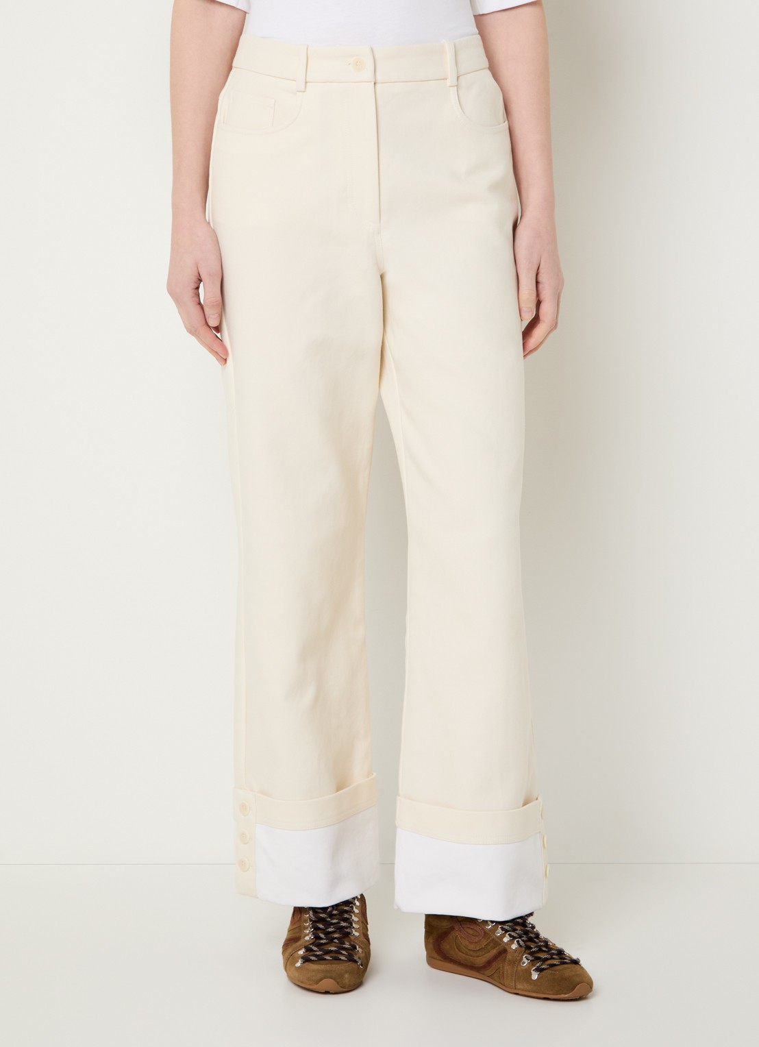Claudie Pierlot Pallo high waist straight fit broek met sierknopen - detail 4 creme