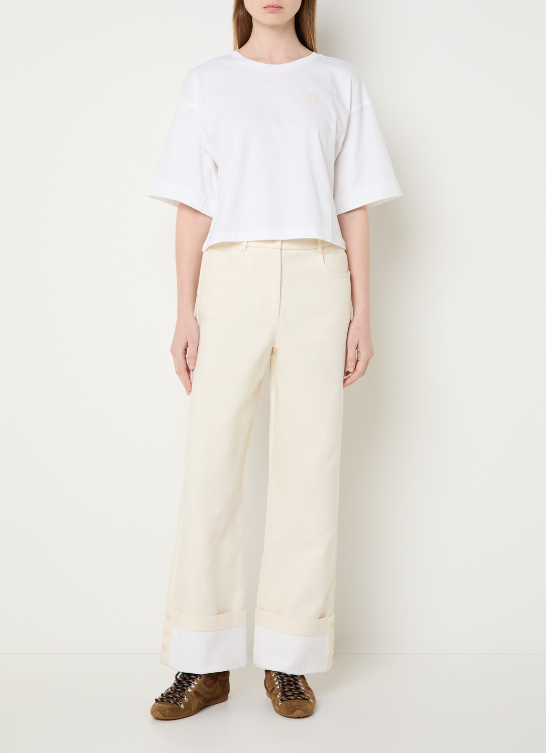 Claudie Pierlot Pallo high waist straight fit broek met sierknopen - voorkant 2 creme
