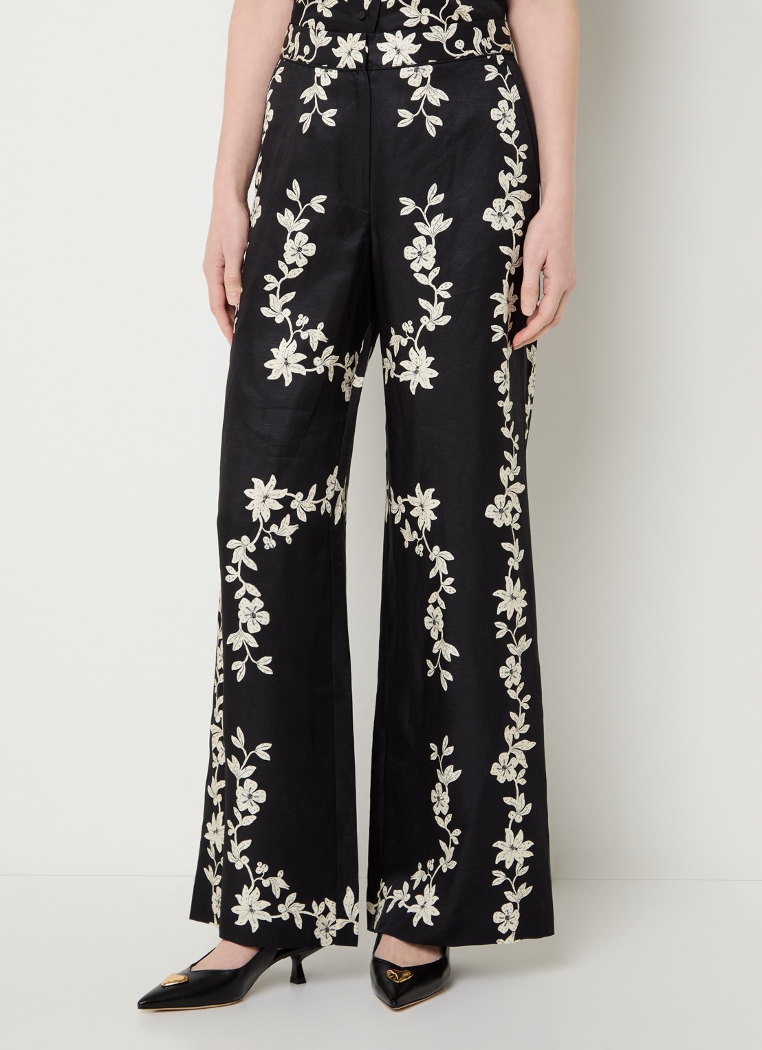 Claudie Pierlot Paulafleur high waist wide fit pantalon in linnenblend met bloemenprint - detail 4 zwart