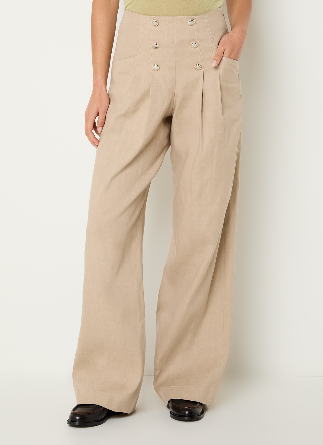 Claudie Pierlot Paulin high waist wide fit pantalon in linnenblend met sierknopen - detail 4 beige