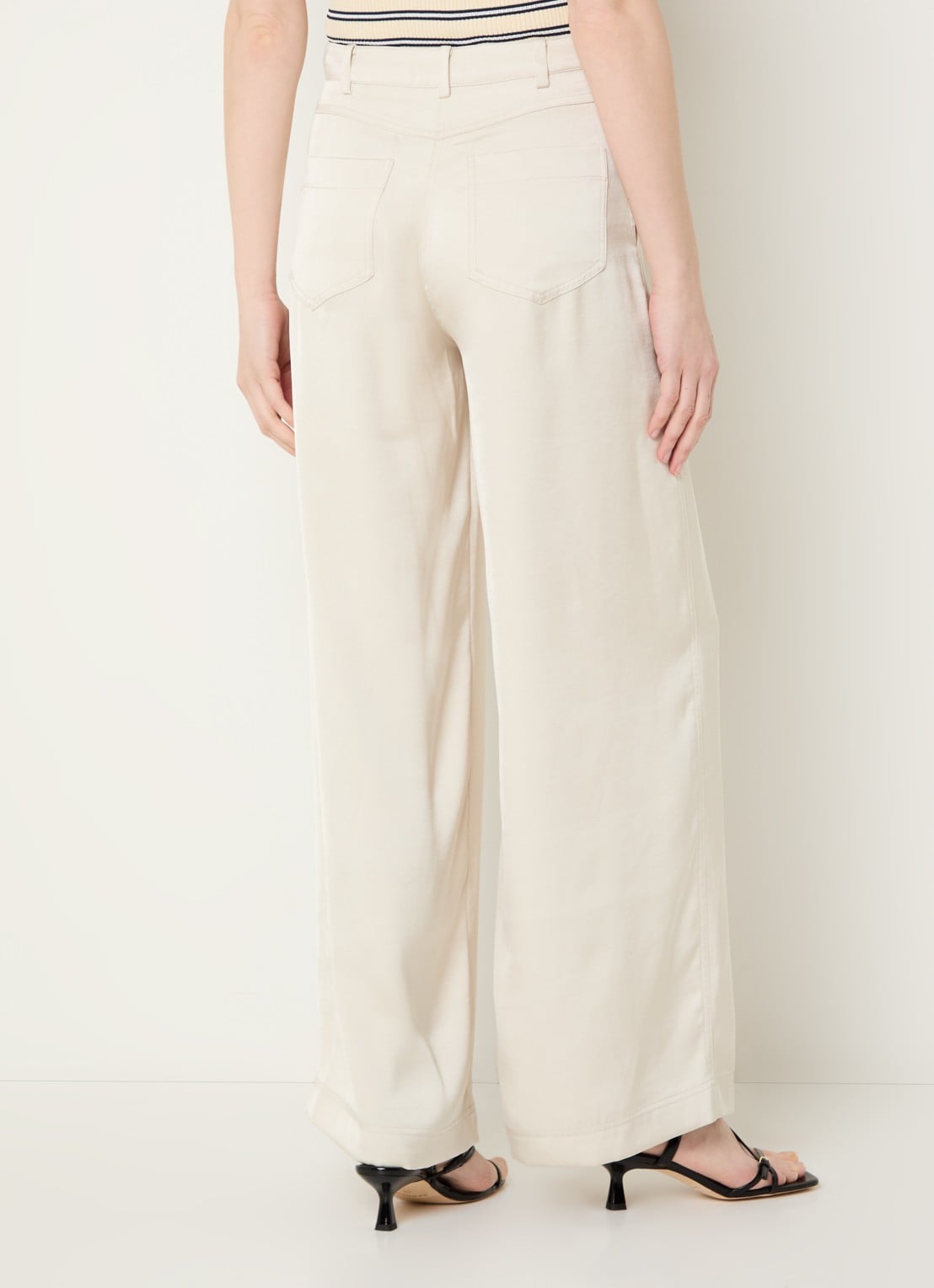 Claudie Pierlot Ponniebis high waist straight fit pantalon met steekzakken - achterkant creme