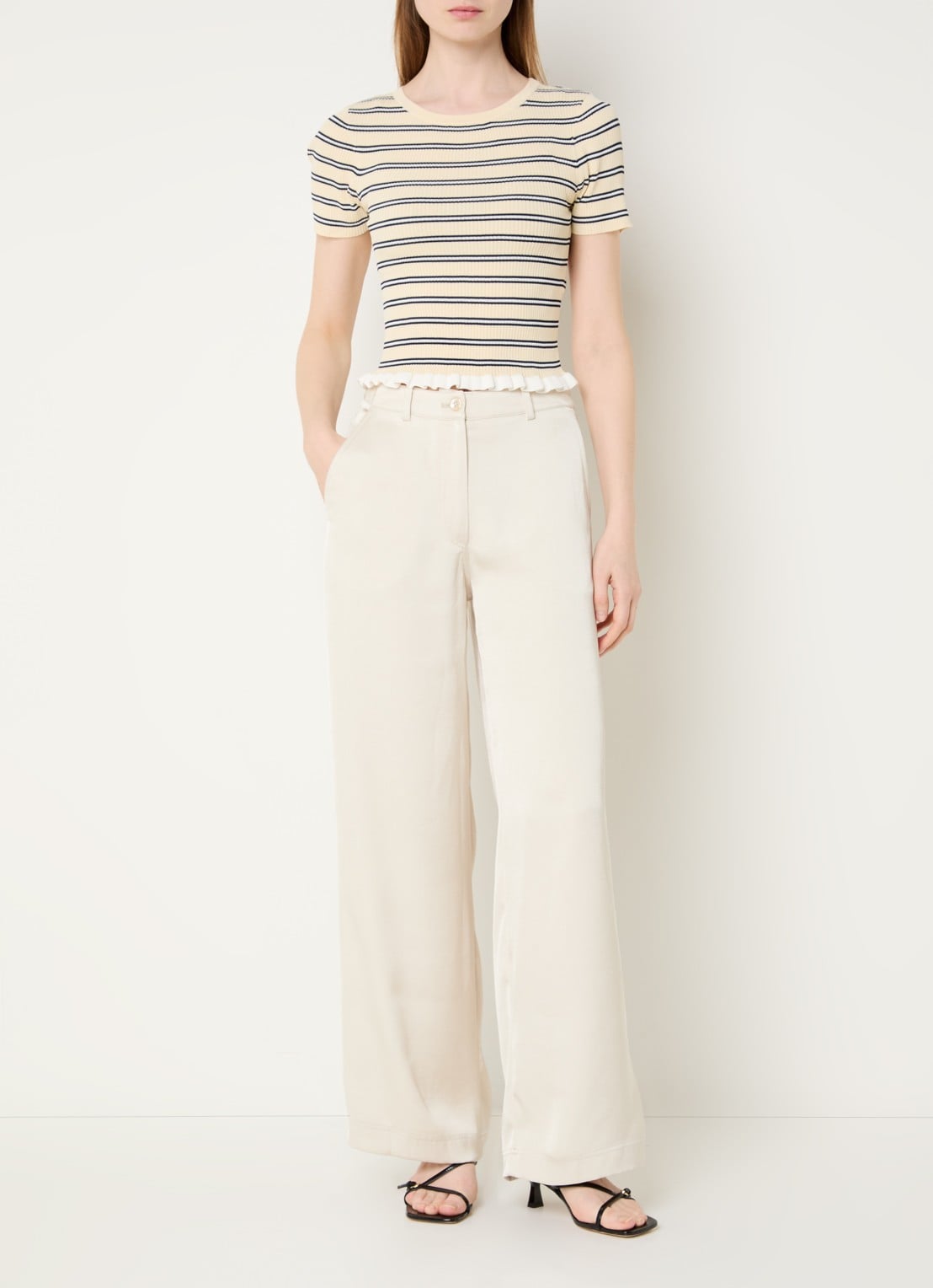 Claudie Pierlot Ponniebis high waist straight fit pantalon met steekzakken - voorkant 3 creme