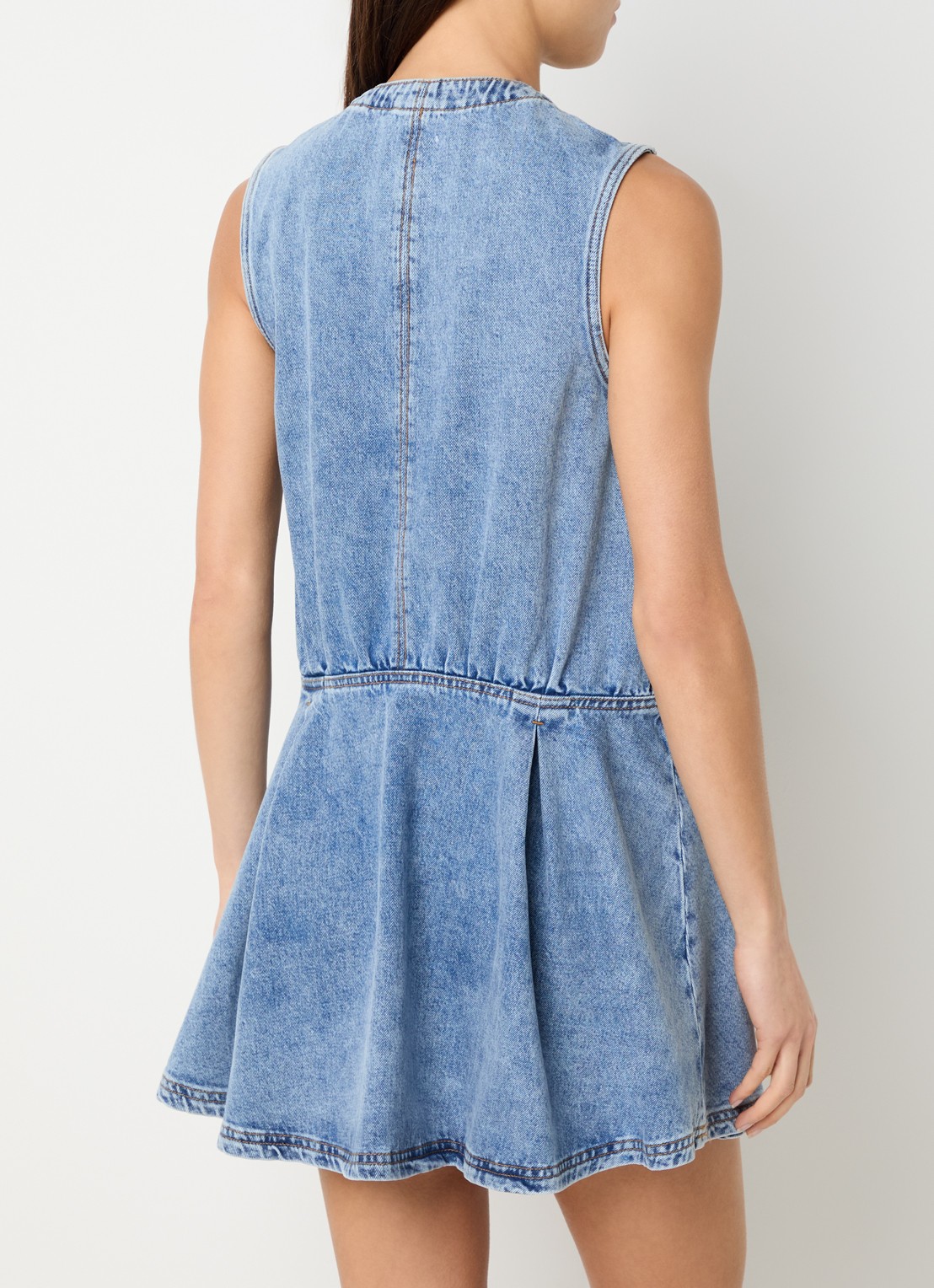 Claudie Pierlot Rosamaria mouwloze mini A-lijn denim jurk  - achterkant 3 indigo