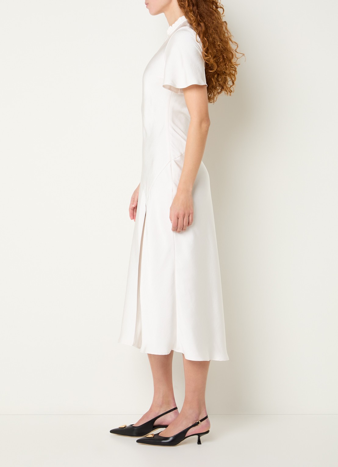 Claudie Pierlot Rosane midi jurk van satijn met split en keyhole - voorkant 3 gebroken wit