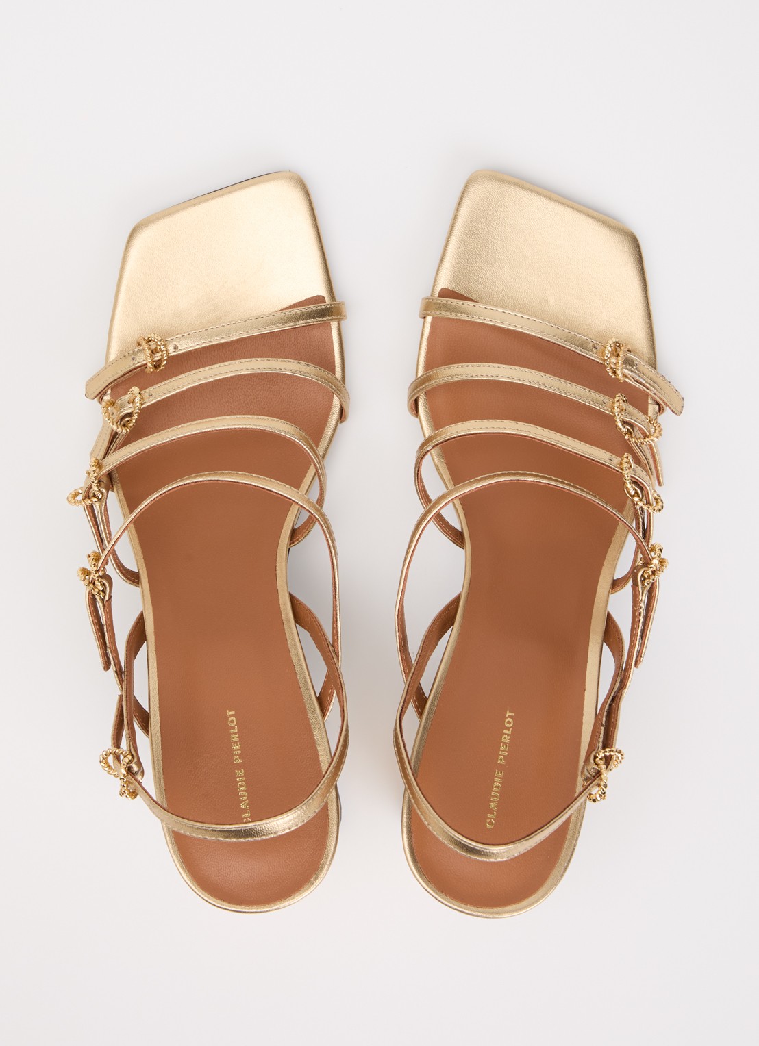 Claudie Pierlot Sandalette van geitenleer met gespdetail - detail 4 goud