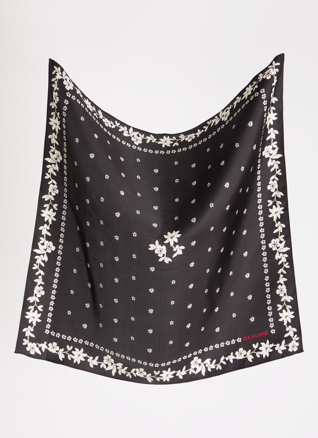 Claudie Pierlot Sjaal van zijde met bloemenprint  65 x 65 cm - detail 2 zwart