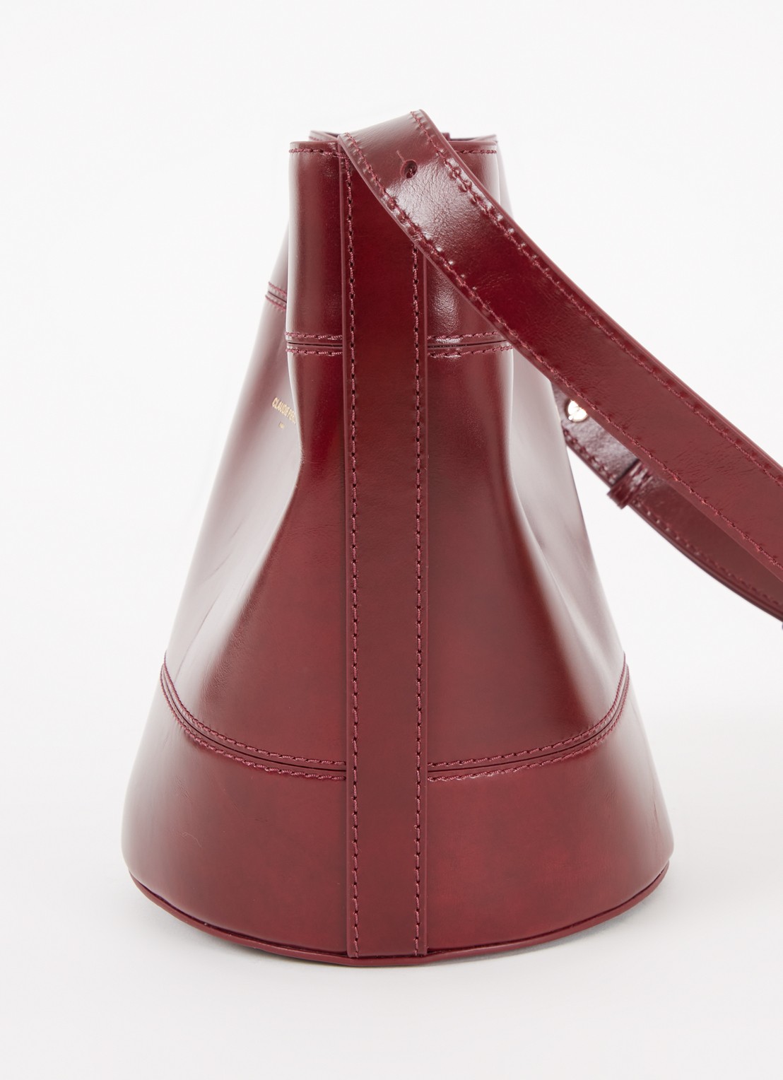 Claudie Pierlot Solveig crossbodytas van kalfsleer - detail 4 bordeauxrood