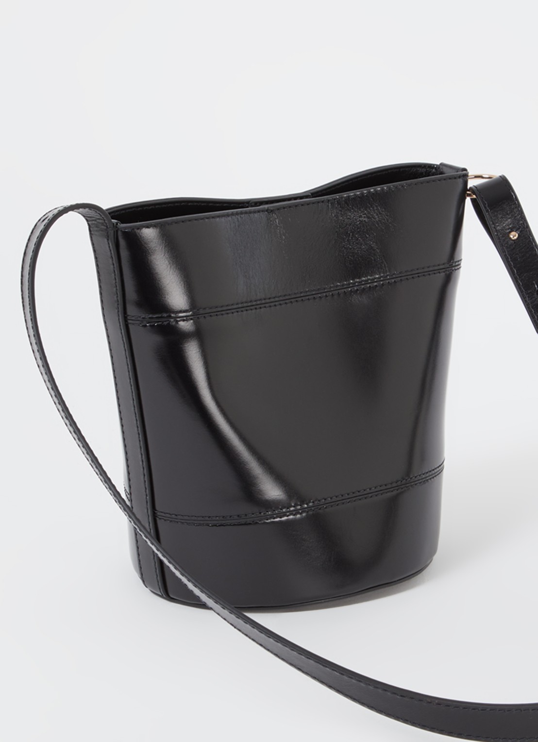 Claudie Pierlot Solveig crossbodytas van kalfsleer - achterkant 4 zwart