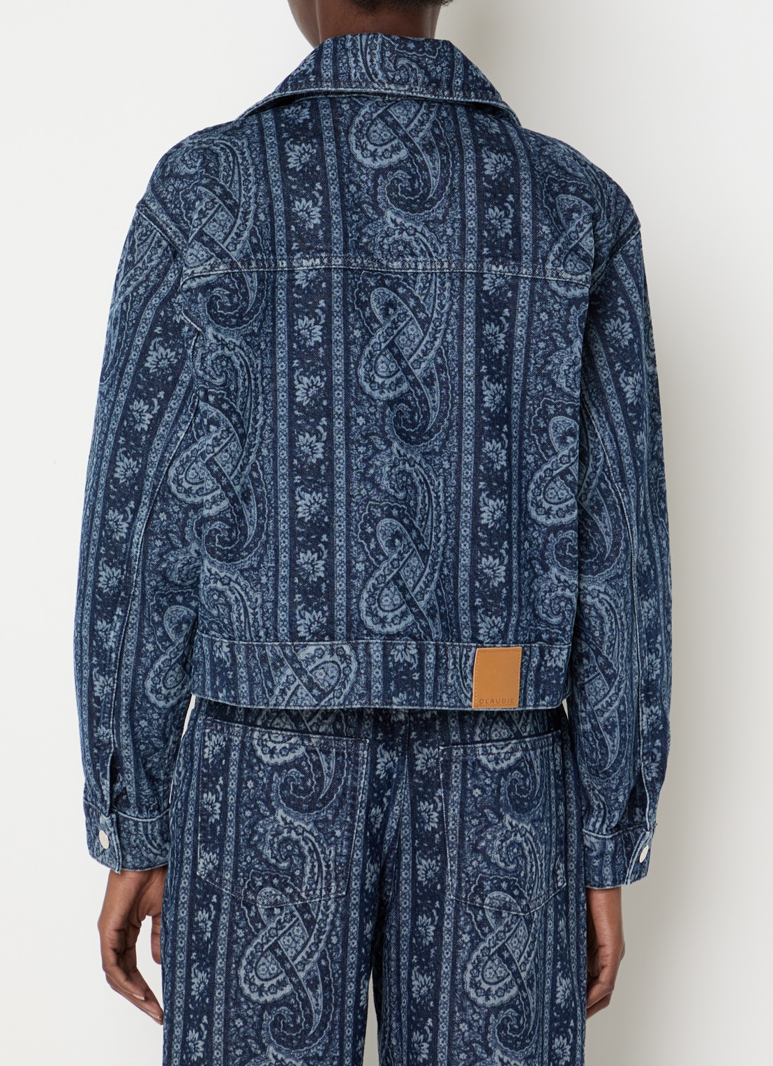 Claudie Pierlot Spijkerjas met print en sjaalkraag - achterkant indigo