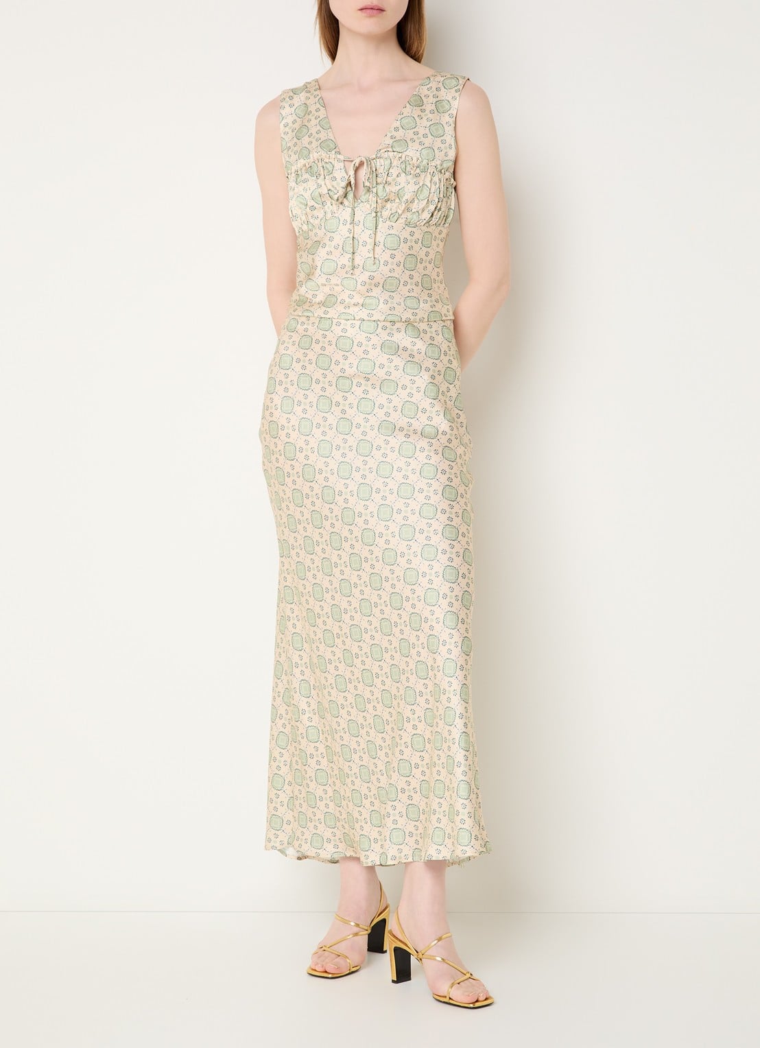 Claudie Pierlot Top met V-hals en print - voorkant 3 lichtgroen