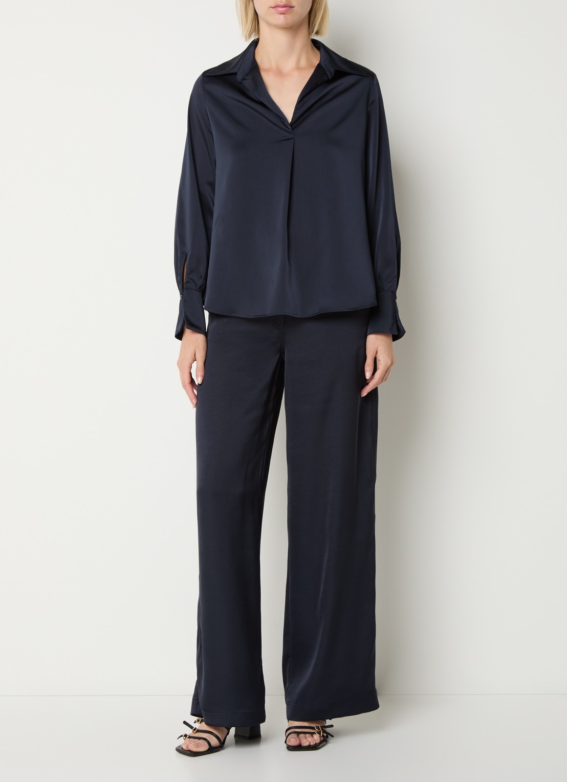 Claudie Pierlot Top van satijn - voorkant 3 blauw