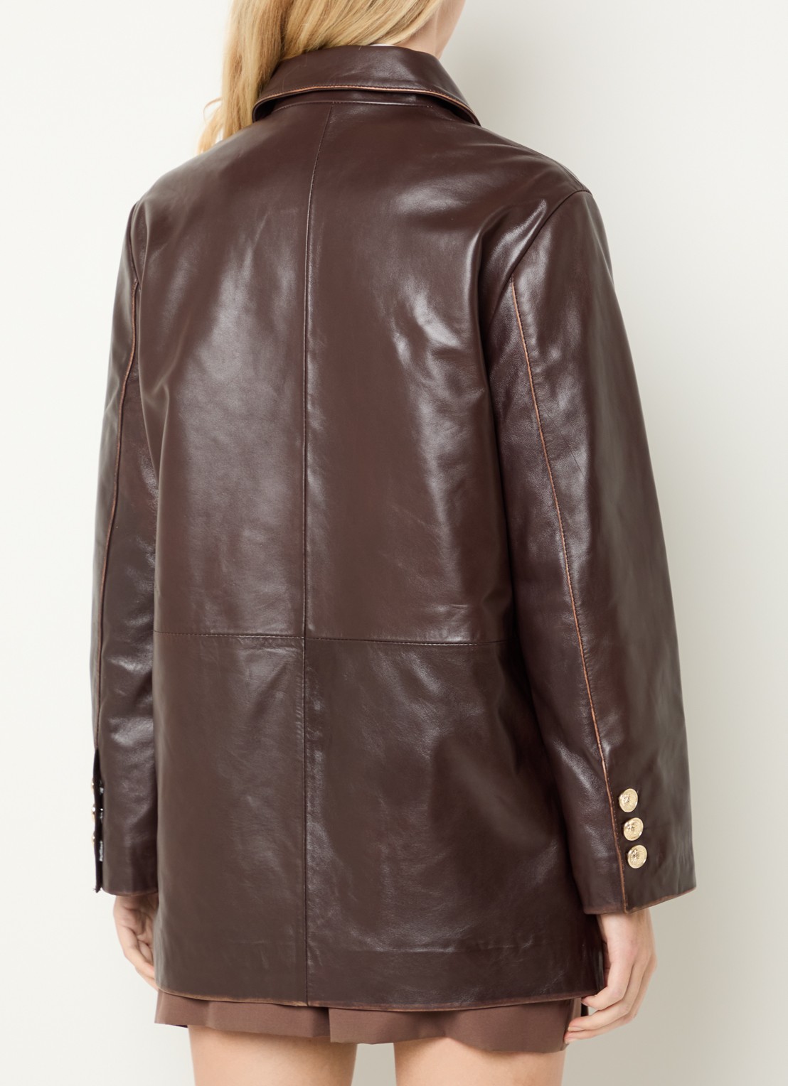 Claudie Pierlot Trenchcoat van lamsleer met klepzakken - achterkant 2 roodbruin