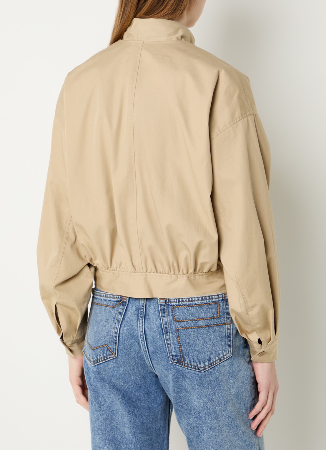 Claudie Pierlot Vally bomberjack met sjaalkraag - achterkant 2 zand
