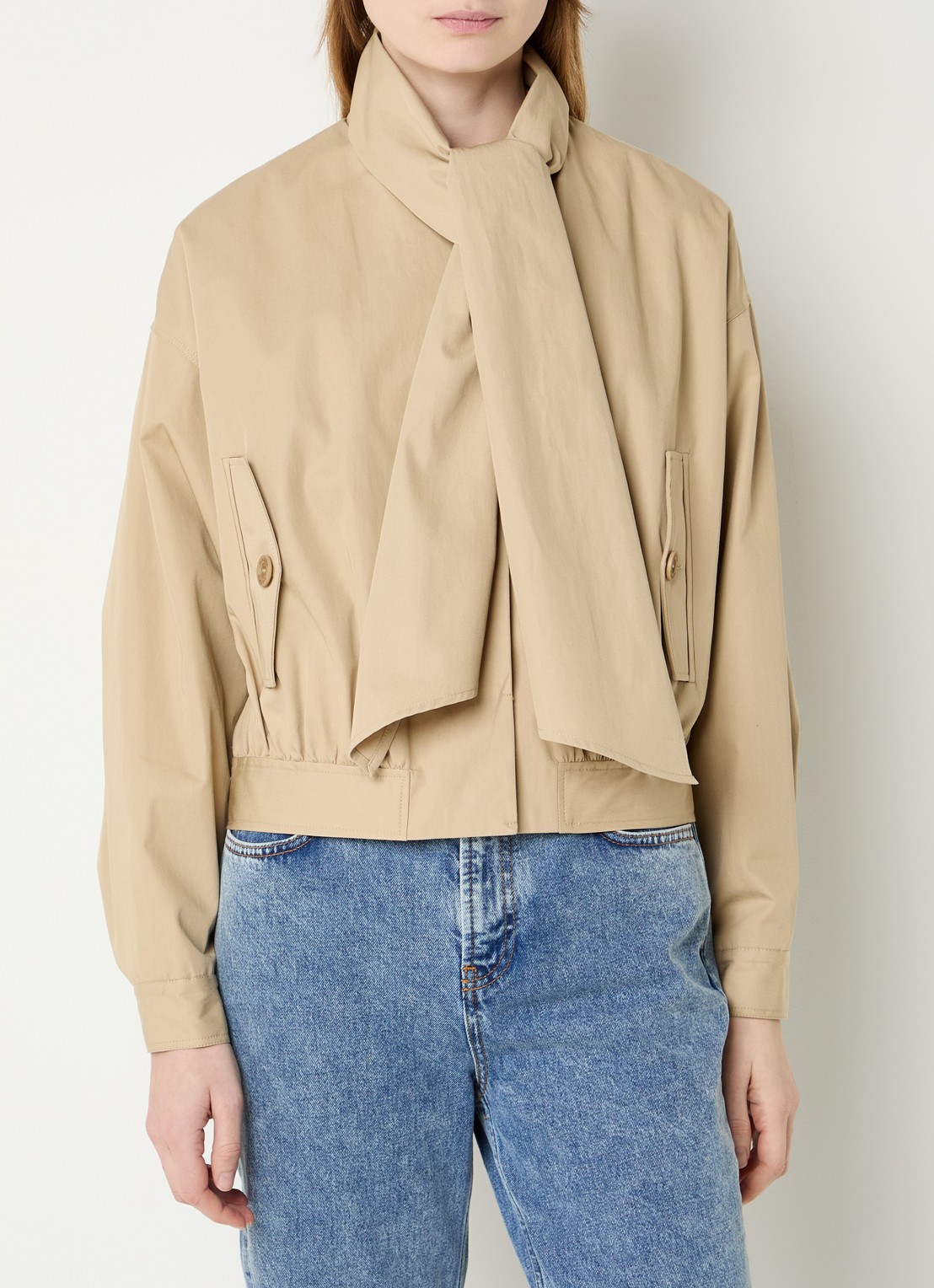 Claudie Pierlot Vally bomberjack met sjaalkraag - detail zand