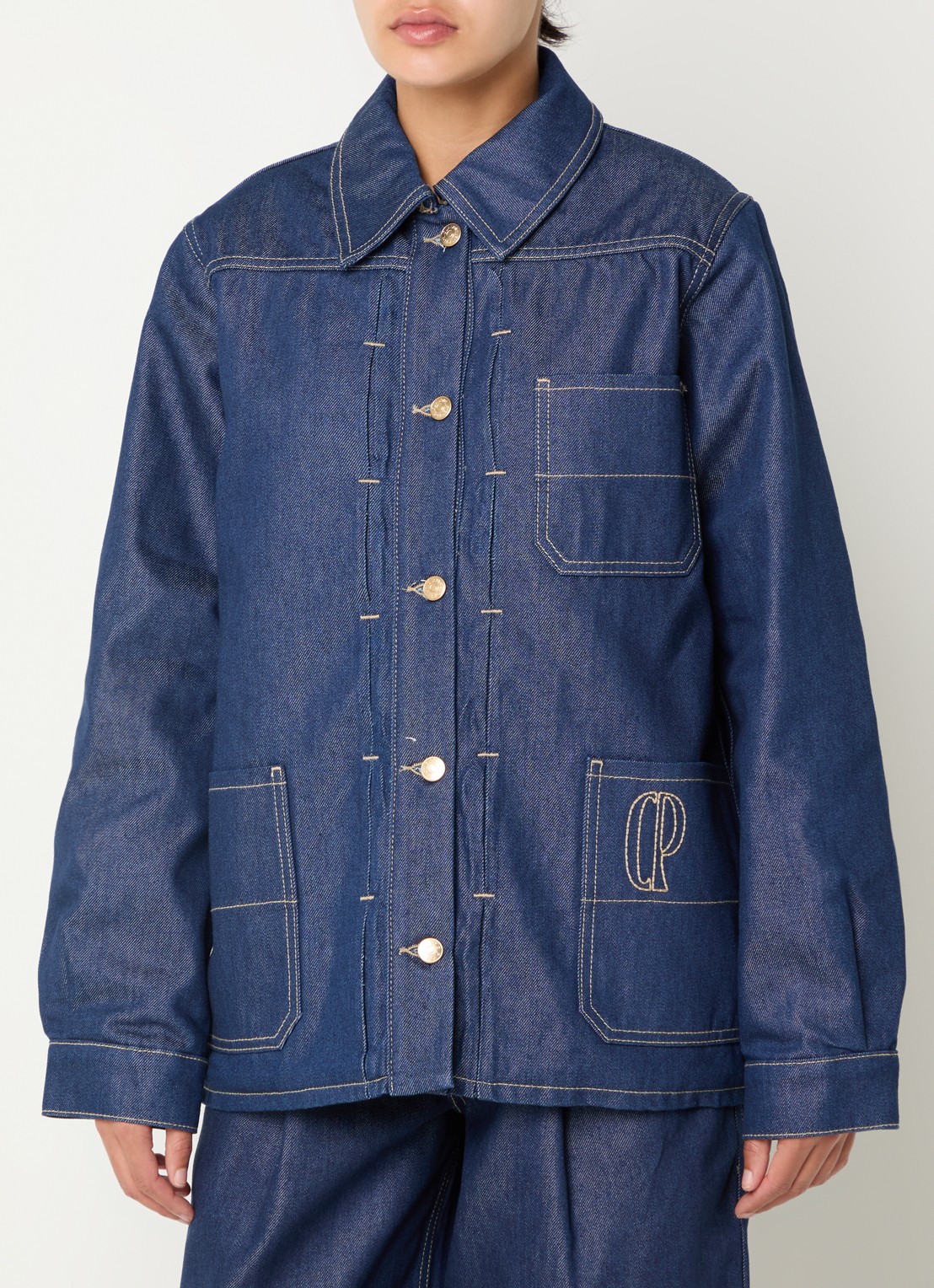 Claudie Pierlot Vero gewatteerde spijkerjas  met borstzak  - detail 2 indigo