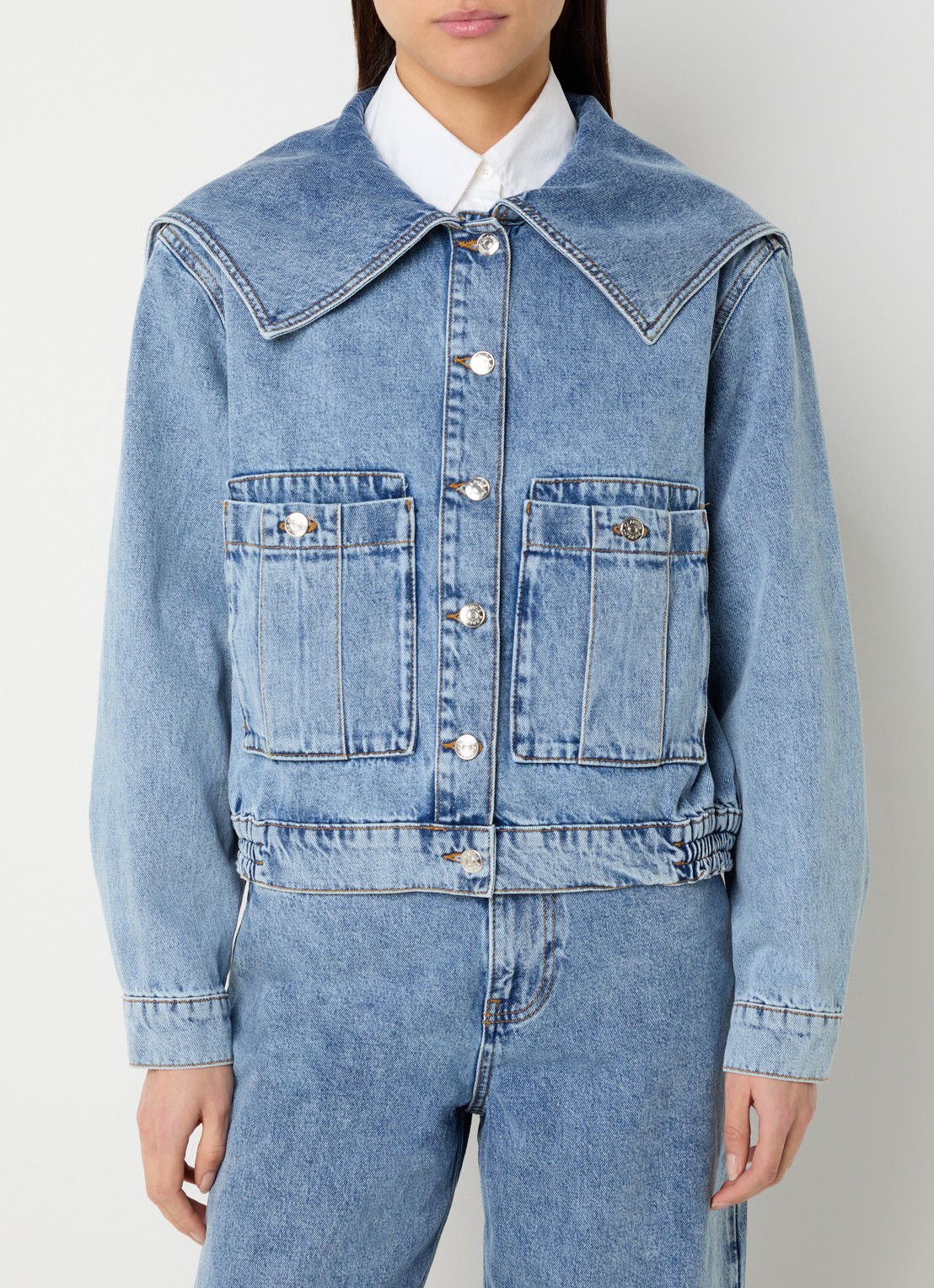 Claudie Pierlot Vesna spijkerjas met klepzakken - detail 4 indigo