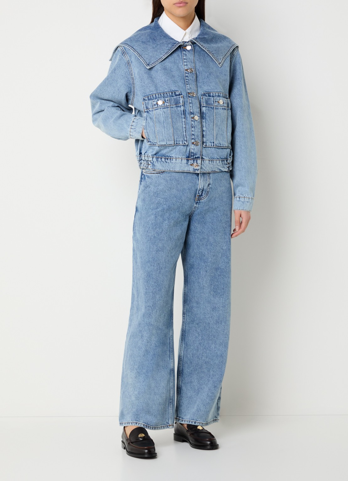 Claudie Pierlot Vesna spijkerjas met klepzakken - voorkant 3 indigo