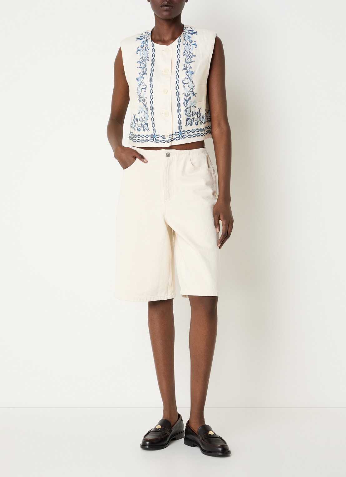 Claudie Pierlot Viviane gilet van linnen met schoudervulling en print - voorkant 4 gebroken wit