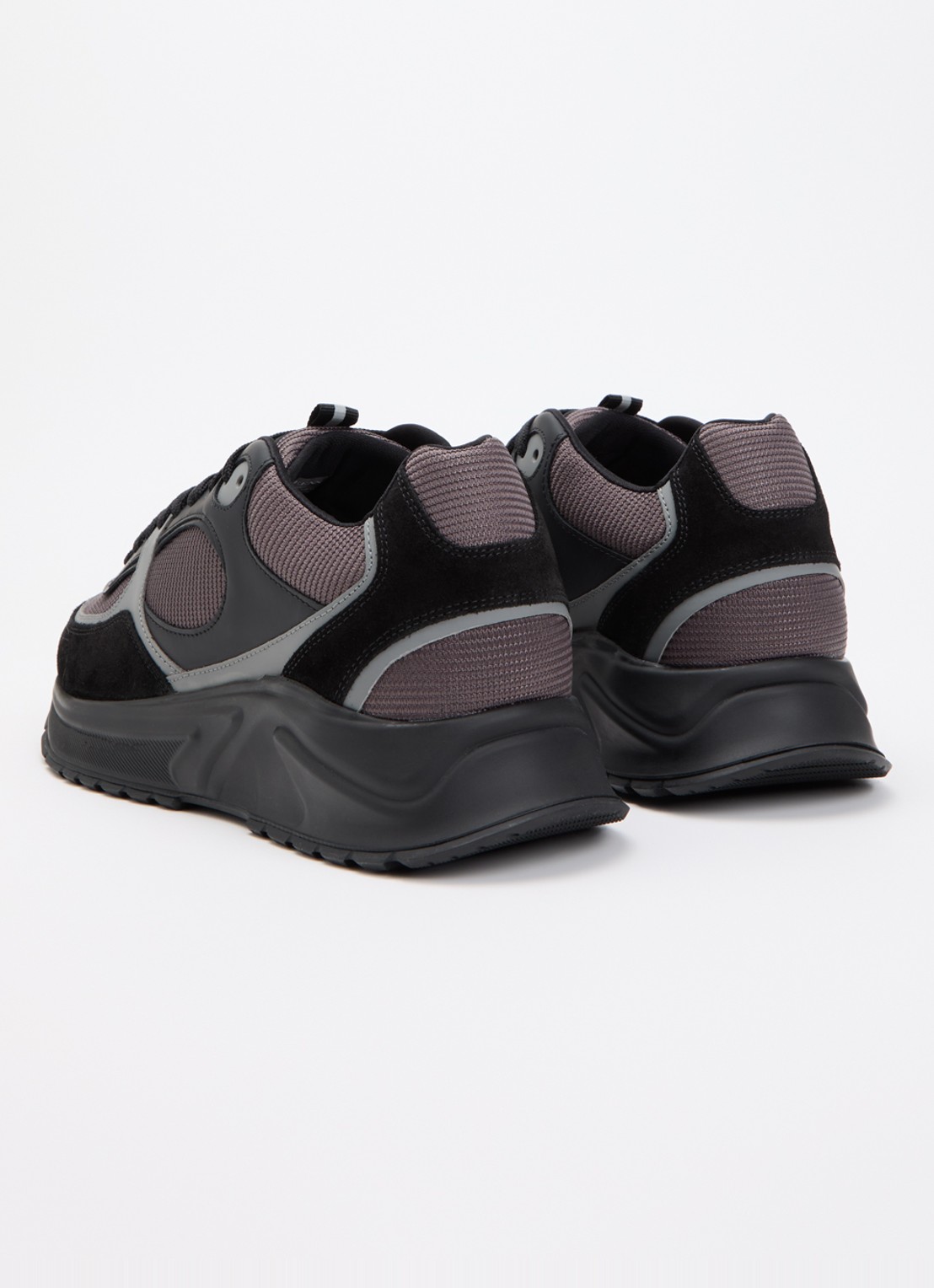 Cleens Onesixty sneaker met suède details - achterkant 5 zwart