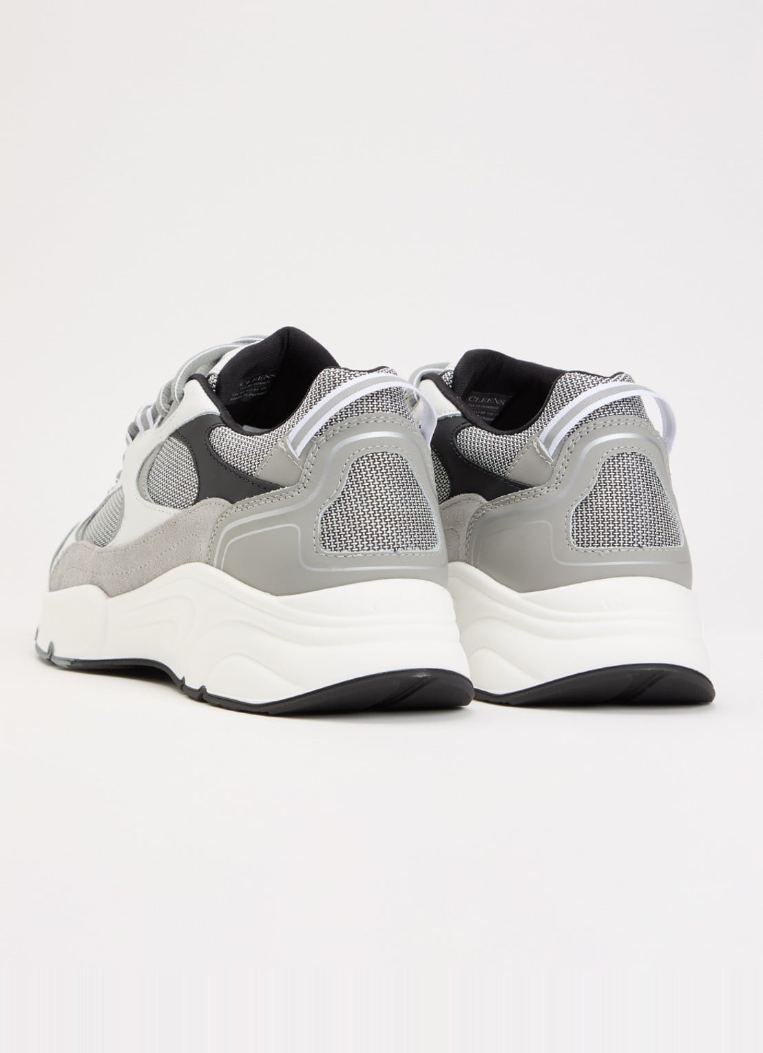Cleens Pulse Runner sneaker van mesh met leren details - achterkant grijs