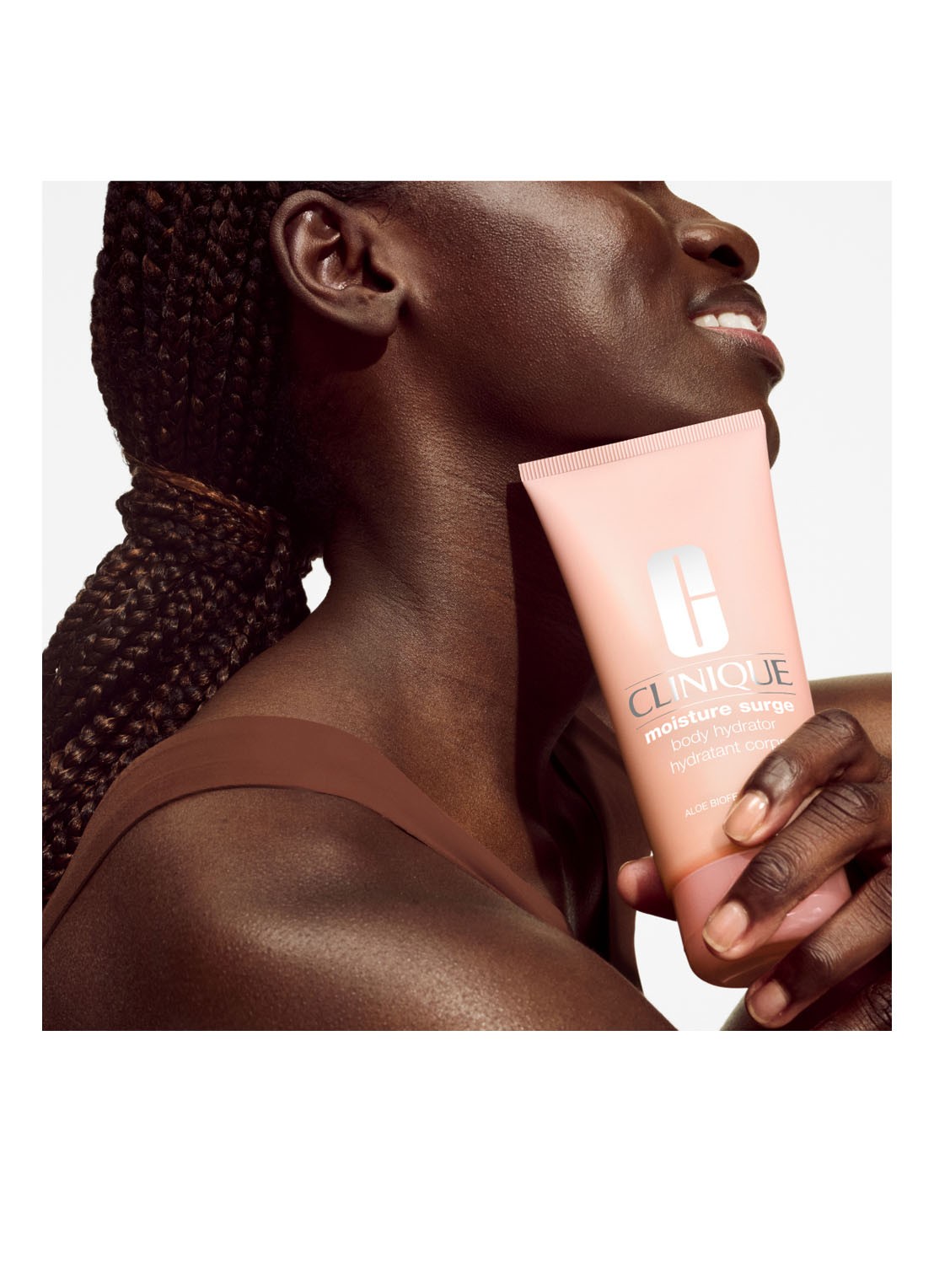 Clinique Moisture Surge™ Body Hydrator - bodycrème - detail 2 beige