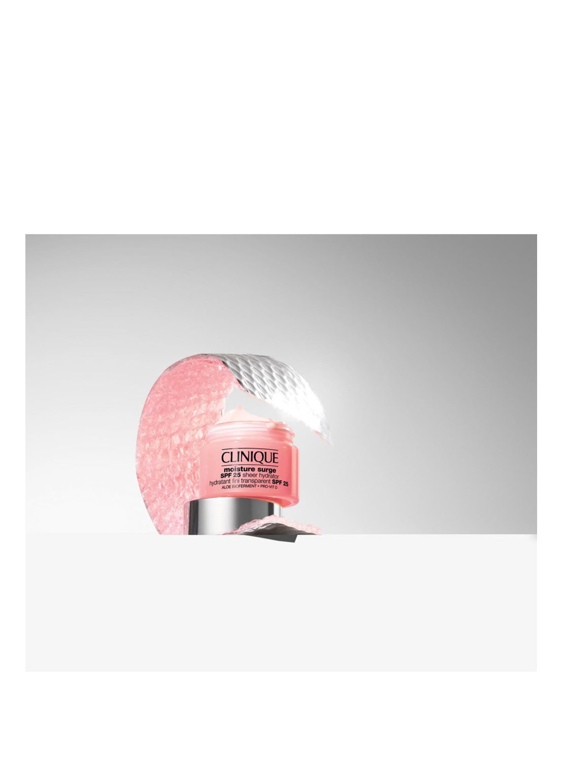 Clinique Moisture Surge™ Broad Spectrum Sheer Hydrator SPF 25 - hydraterende dag-en nachtcreme - detail 3 undefined