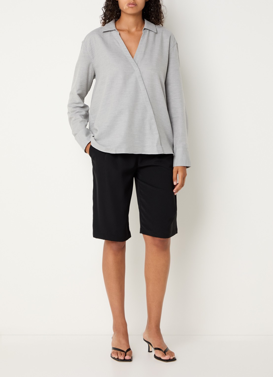 CLOSED Blouse van kasjmier met asymmetrische zoom - voorkant 4 lichtgrijs