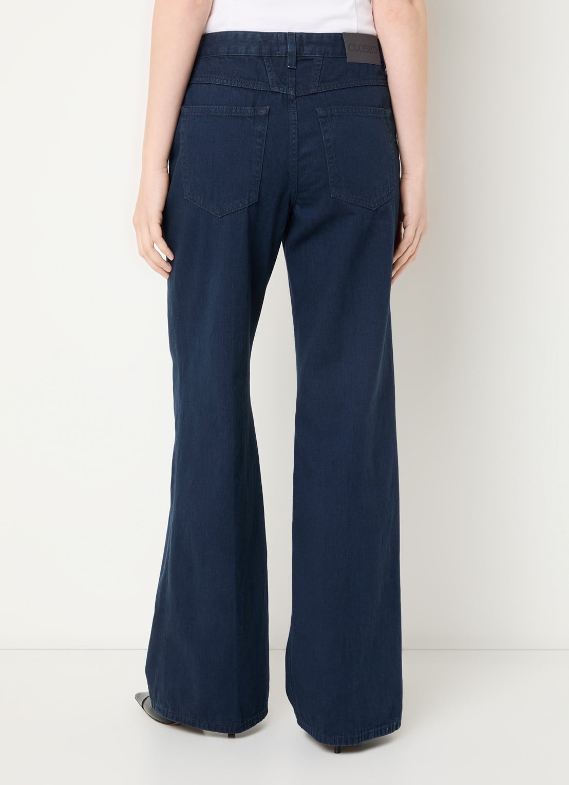 CLOSED Gillan high waist flared jeans met donkere wassing - achterkant 5 indigo