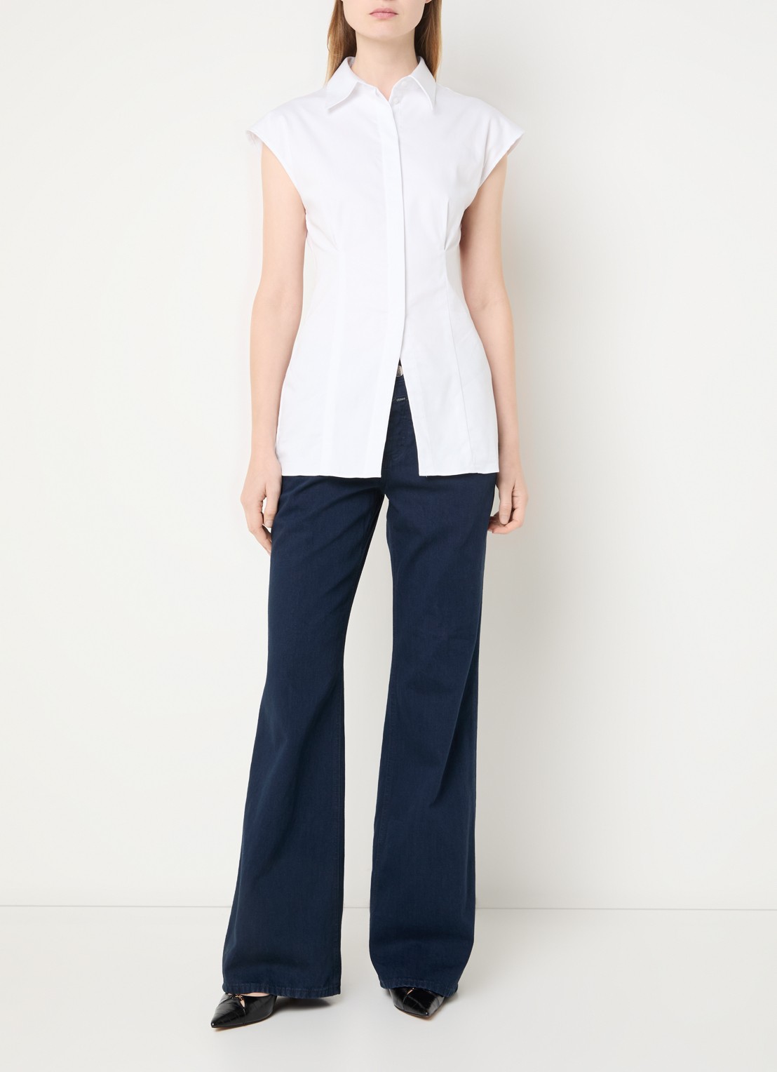 CLOSED Gillan high waist flared jeans met donkere wassing - voorkant 4 indigo