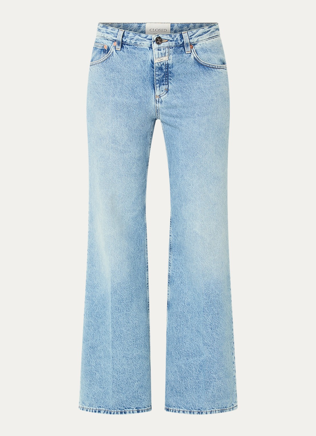 CLOSED Gillan low waist flared jeans met lichte wassing  - voorkant 3 lichtblauw
