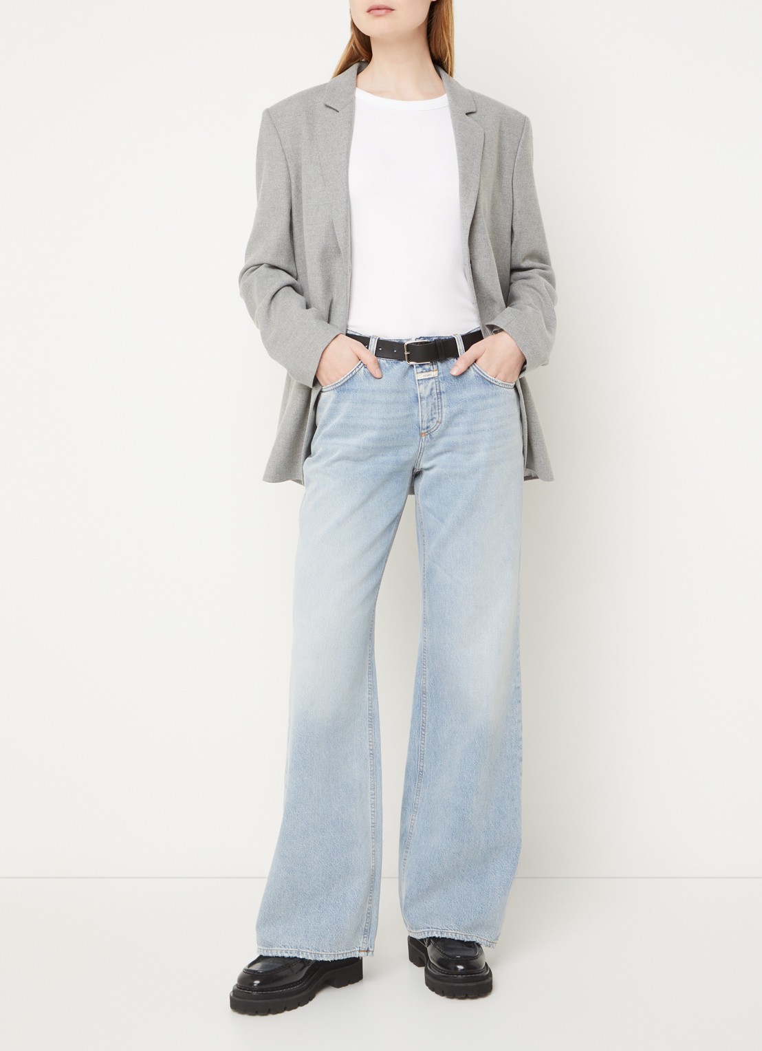 CLOSED Gillan low waist wide leg jeans met lichte wassing - voorkant 5 indigo